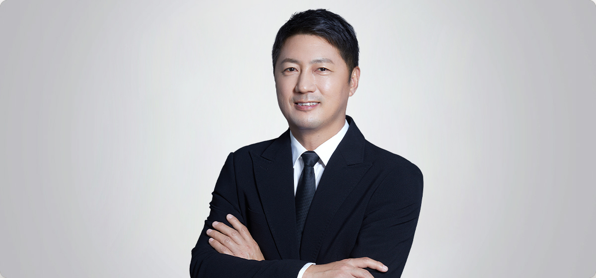 杭州艺星整形医院 胸部整形院长万连壮